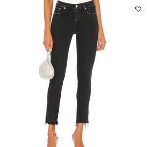 Toni Mid-Rise Straight in Black